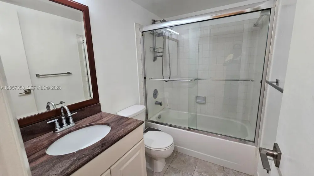 9850 NW 3rd Ct #2 Plantation, FL 33324