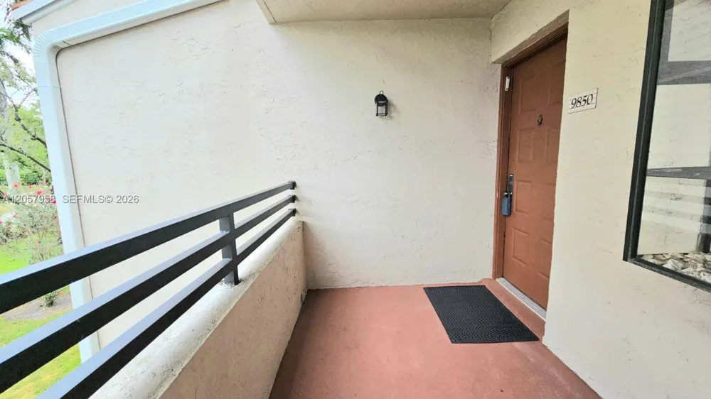 9850 NW 3rd Ct #2 Plantation, FL 33324