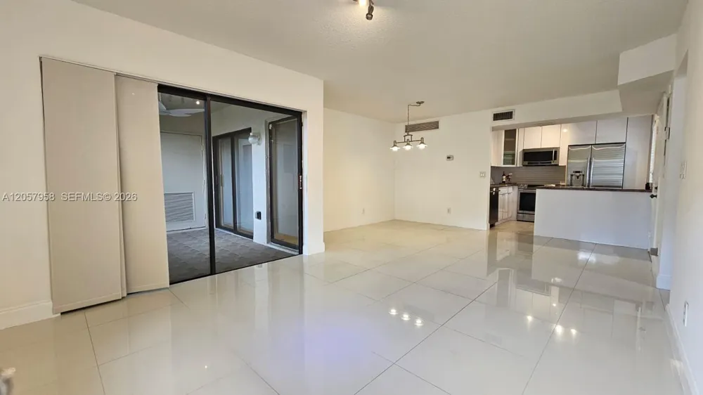 9850 NW 3rd Ct #2 Plantation, FL 33324
