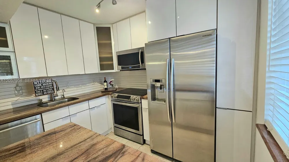9850 NW 3rd Ct #2 Plantation, FL 33324
