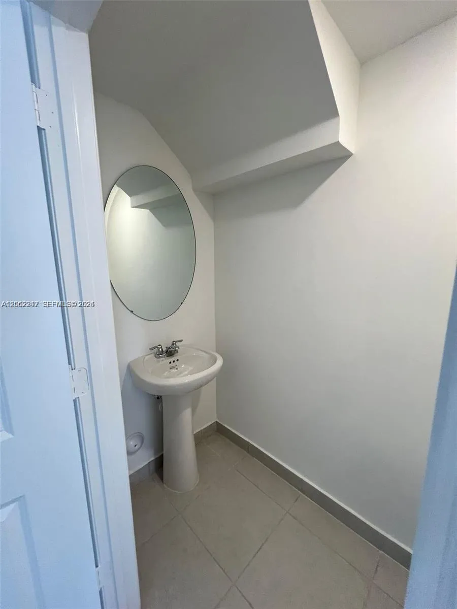 23055 SW 129th Ct Miami, FL 33170