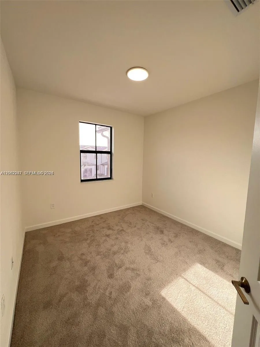 23055 SW 129th Ct Miami, FL 33170
