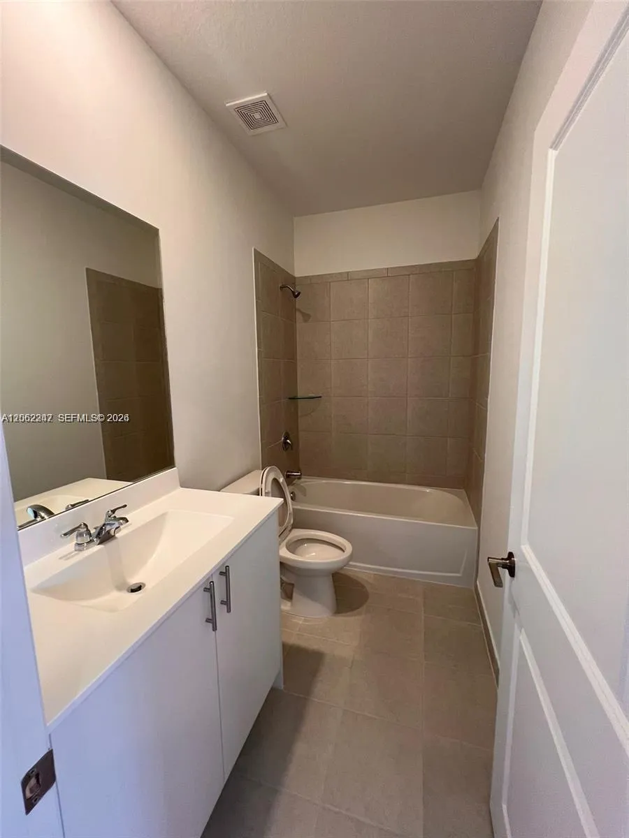 23055 SW 129th Ct Miami, FL 33170