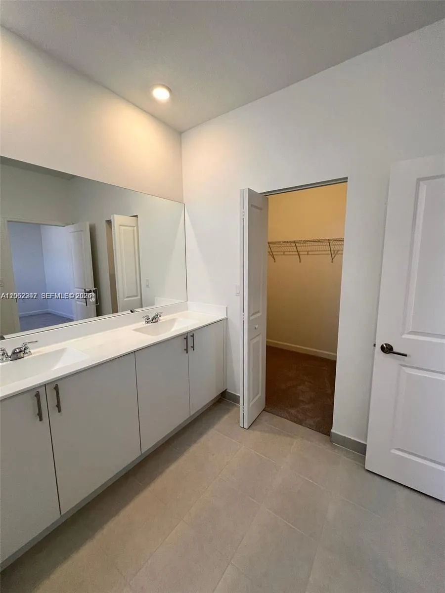 23055 SW 129th Ct Miami, FL 33170