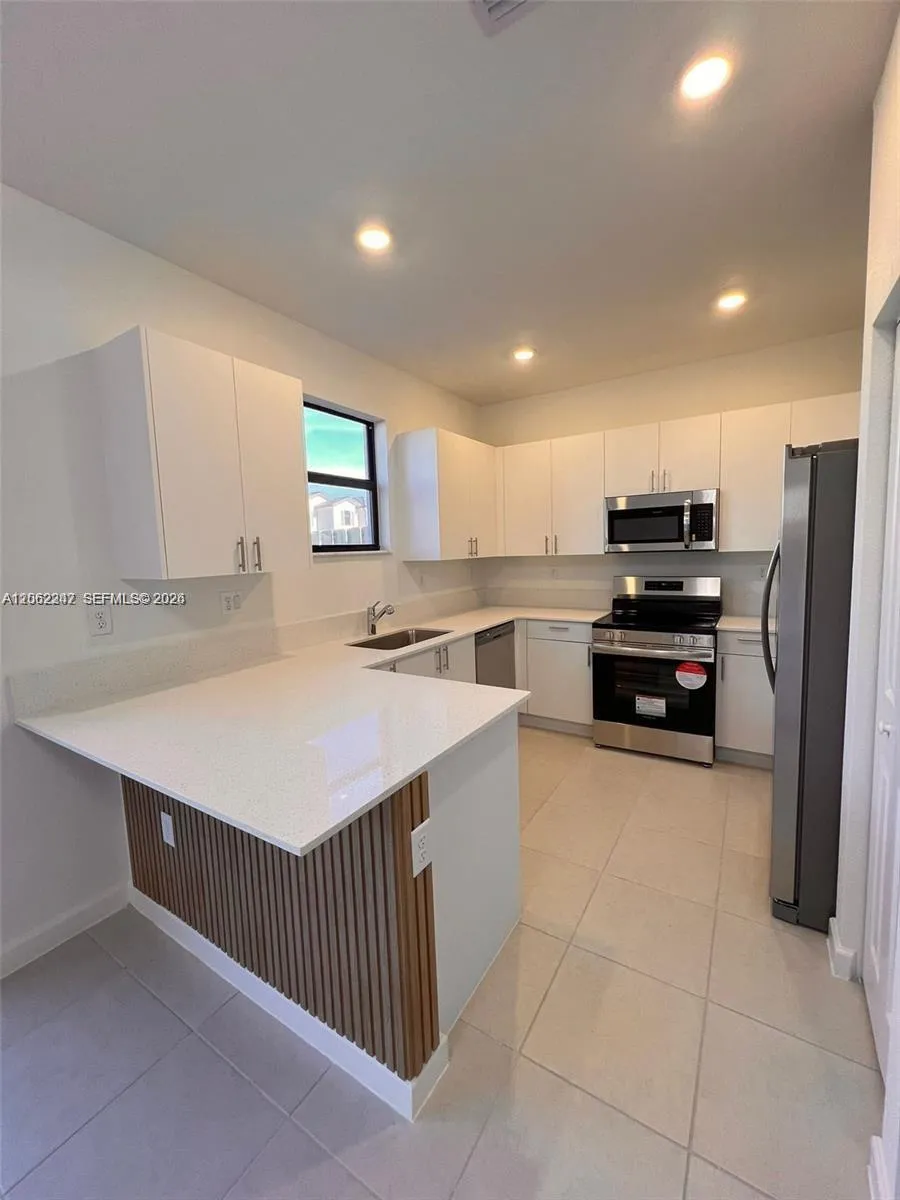 23055 SW 129th Ct Miami, FL 33170