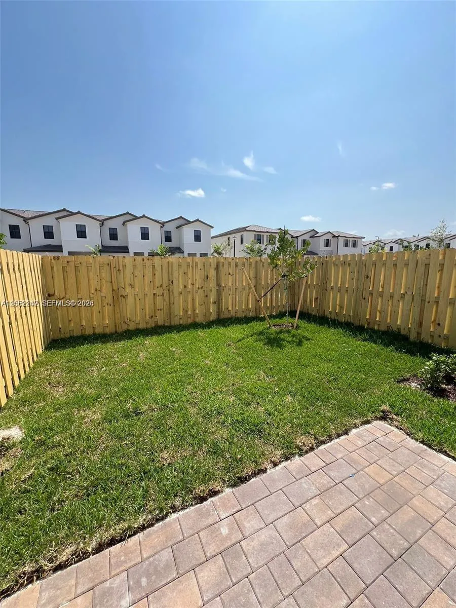 23055 SW 129th Ct Miami, FL 33170
