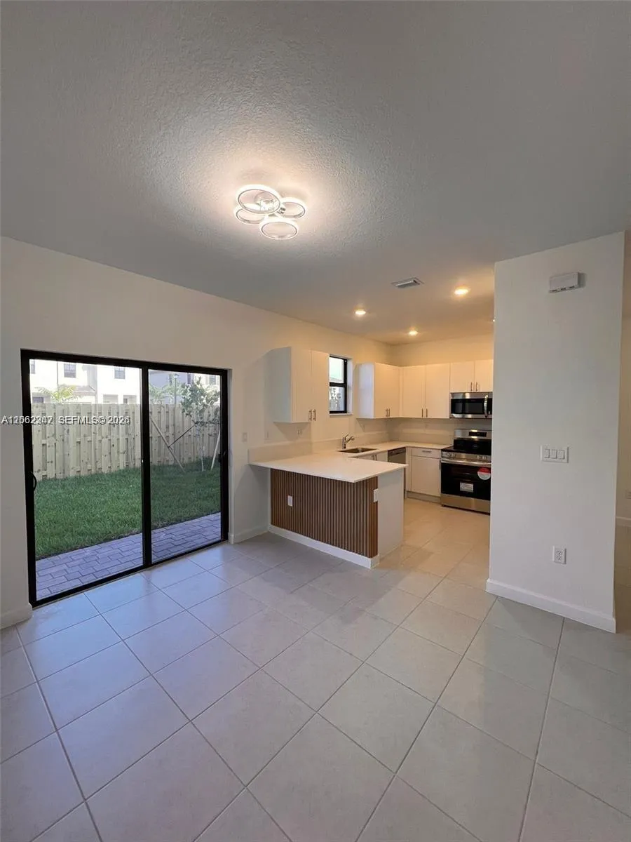 23055 SW 129th Ct Miami, FL 33170