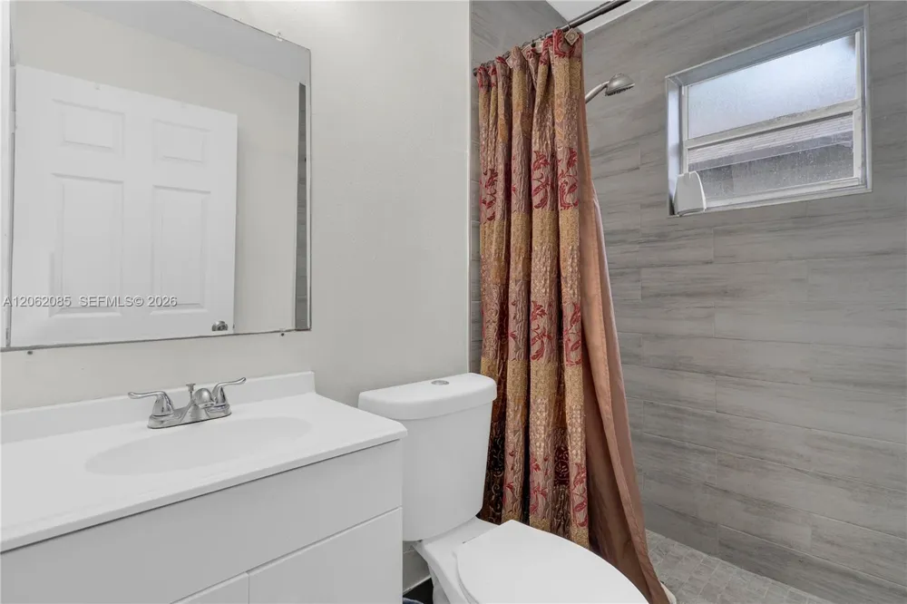 949 SW 7th Pl Florida City, FL 33034