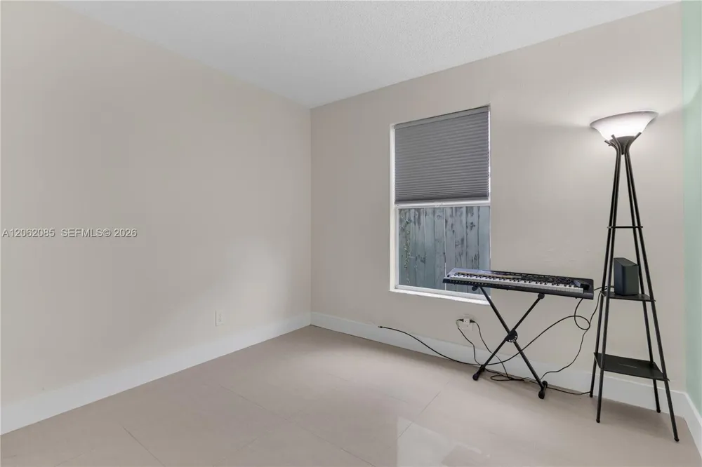 949 SW 7th Pl Florida City, FL 33034