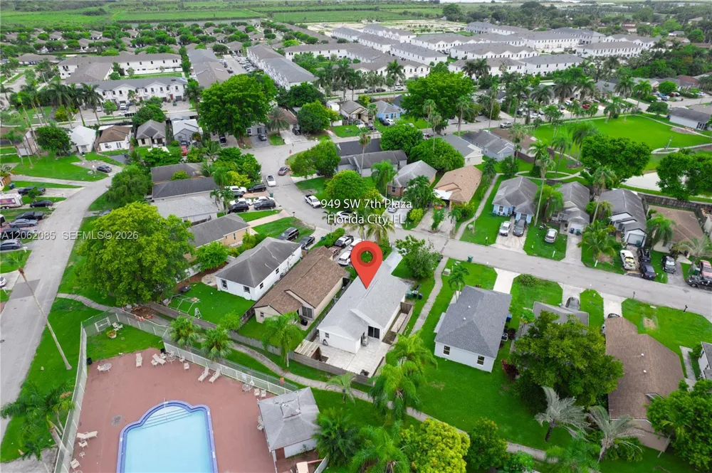 949 SW 7th Pl Florida City, FL 33034