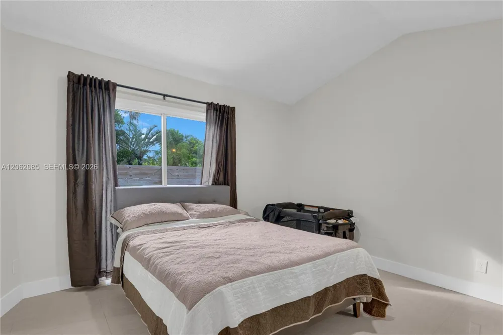 949 SW 7th Pl Florida City, FL 33034