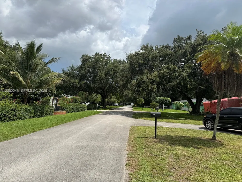 13301 NW Miami Ct Miami, FL 33168