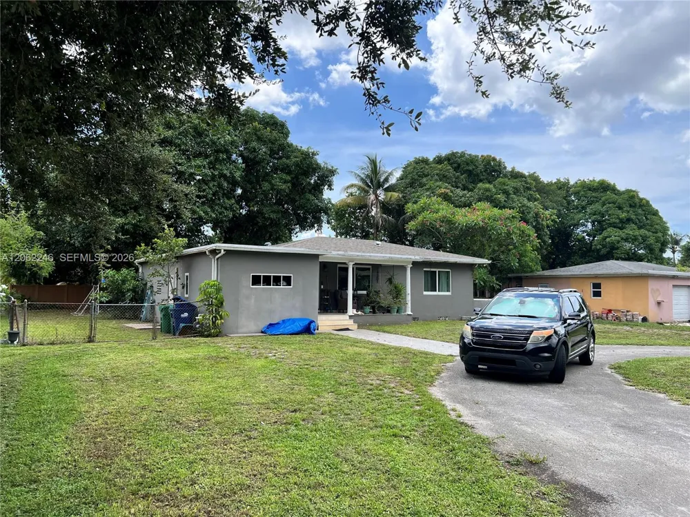 13301 NW Miami Ct Miami, FL 33168