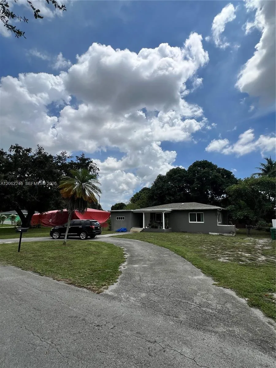 13301 NW Miami Ct Miami, FL 33168