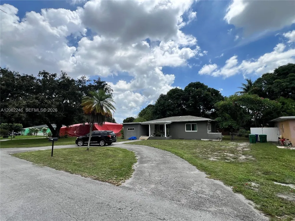 13301 NW Miami Ct Miami, FL 33168