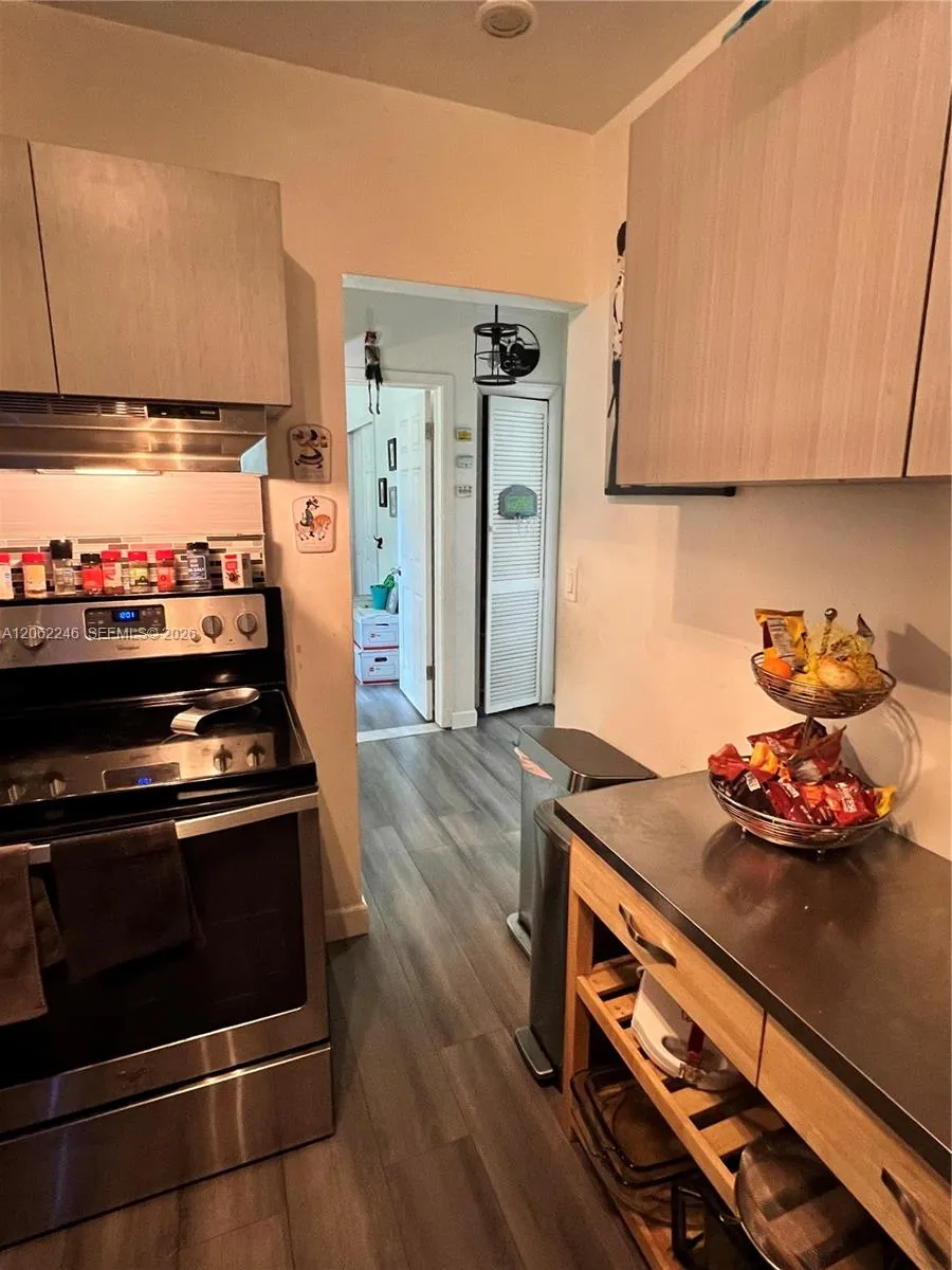 13301 NW Miami Ct Miami, FL 33168