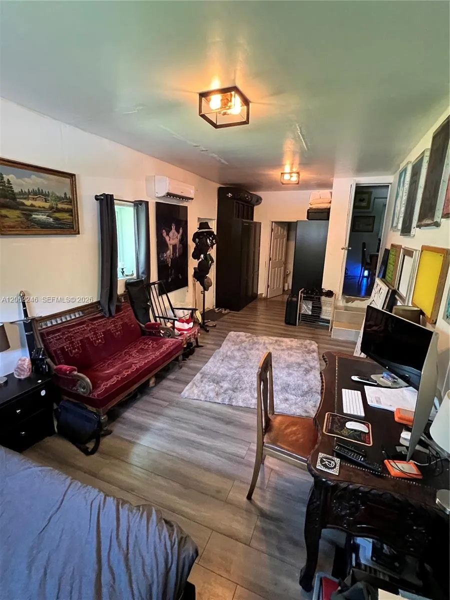 13301 NW Miami Ct Miami, FL 33168