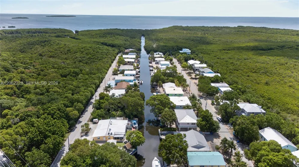 123 Peace Ave Tavernier, FL 33070