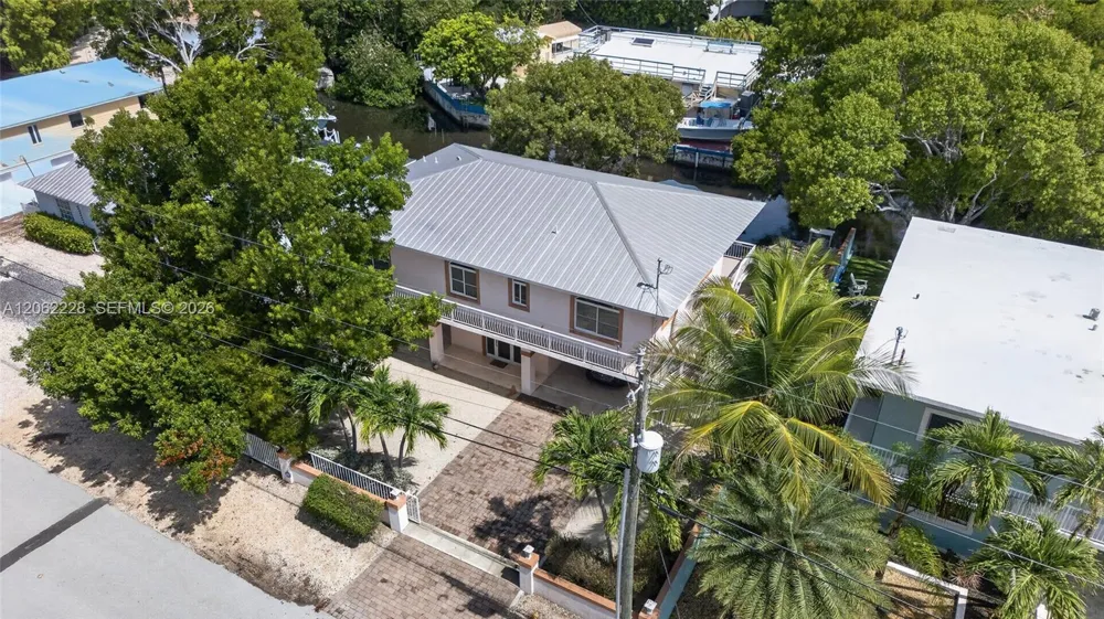 123 Peace Ave Tavernier, FL 33070