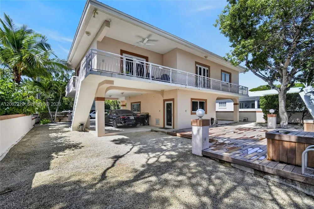 123 Peace Ave Tavernier, FL 33070