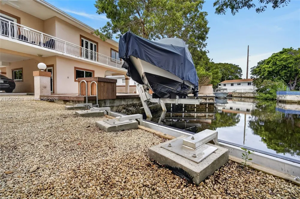 123 Peace Ave Tavernier, FL 33070