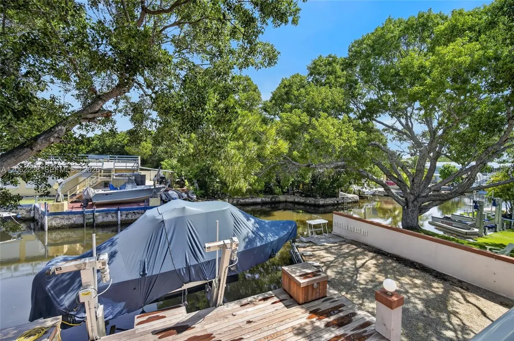 123 Peace Ave Tavernier, FL 33070