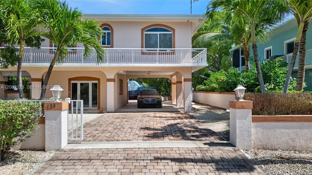 123 Peace Ave Tavernier, FL 33070