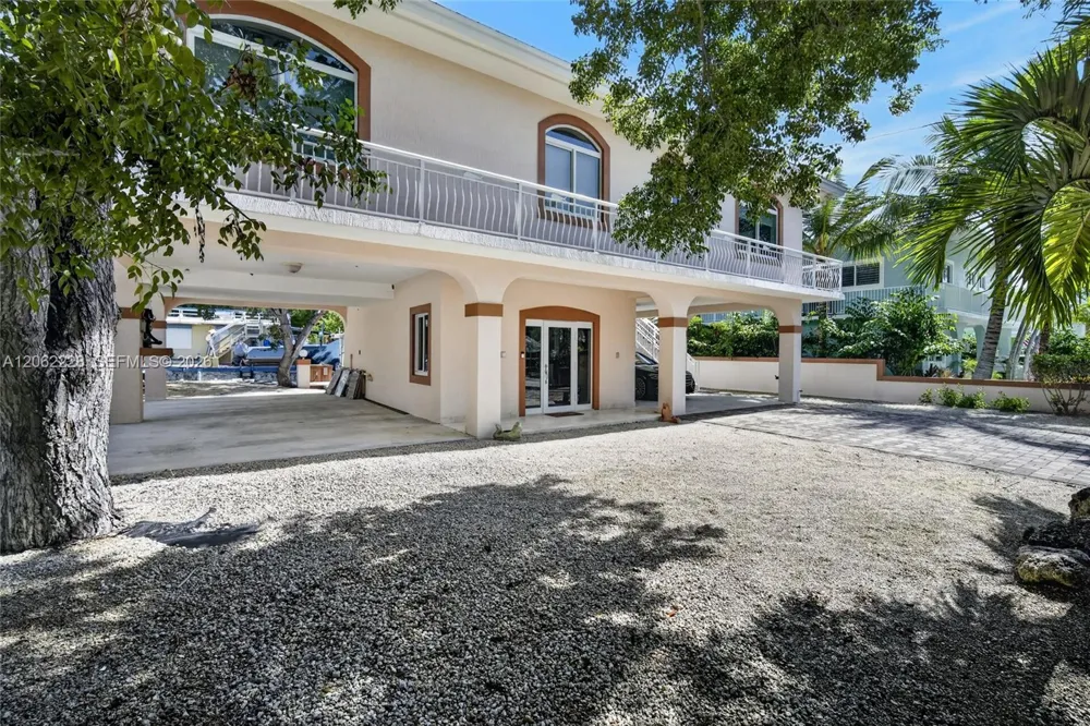 123 Peace Ave Tavernier, FL 33070