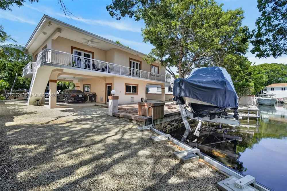 123 Peace Ave Tavernier, FL 33070