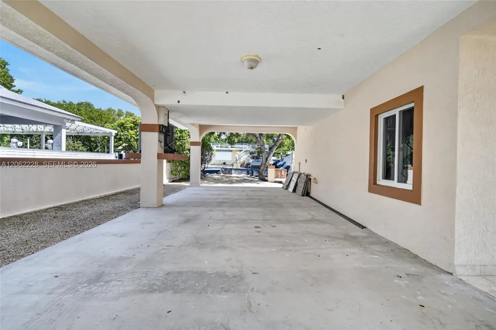 123 Peace Ave Tavernier, FL 33070