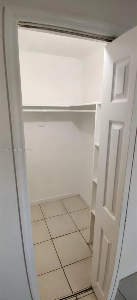 4550 NW 9th St #706E Miami, FL 33126