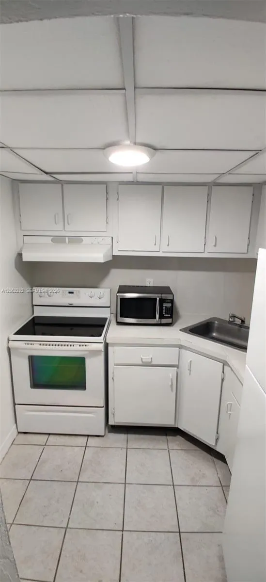 4550 NW 9th St #706E Miami, FL 33126