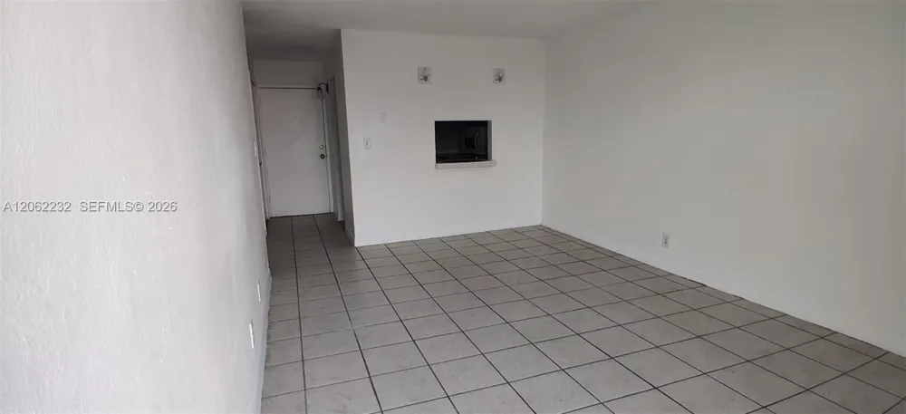 4550 NW 9th St #706E Miami, FL 33126