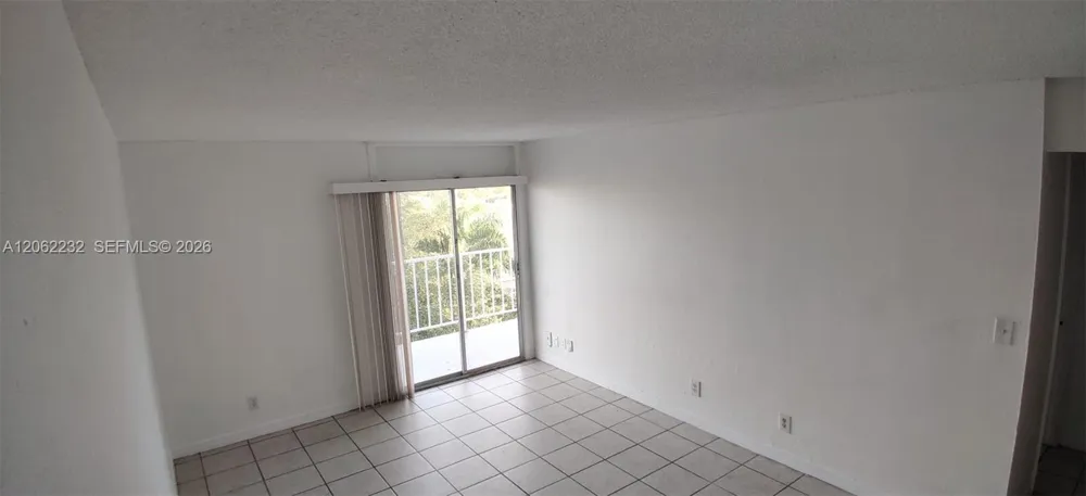 4550 NW 9th St #706E Miami, FL 33126