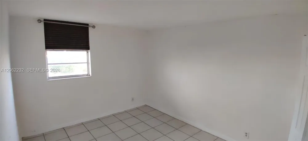 4550 NW 9th St #706E Miami, FL 33126