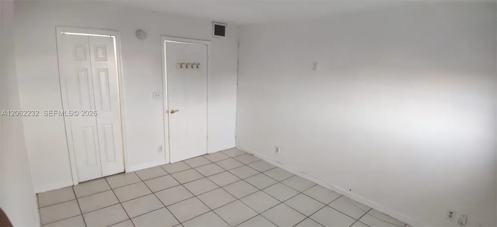 4550 NW 9th St #706E Miami, FL 33126