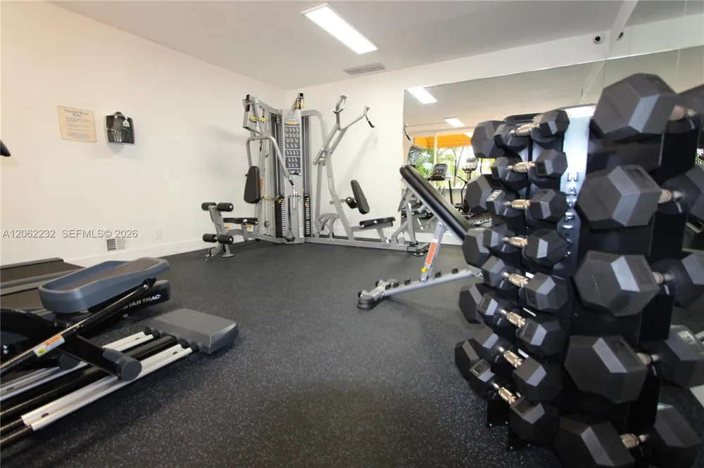4550 NW 9th St #706E Miami, FL 33126