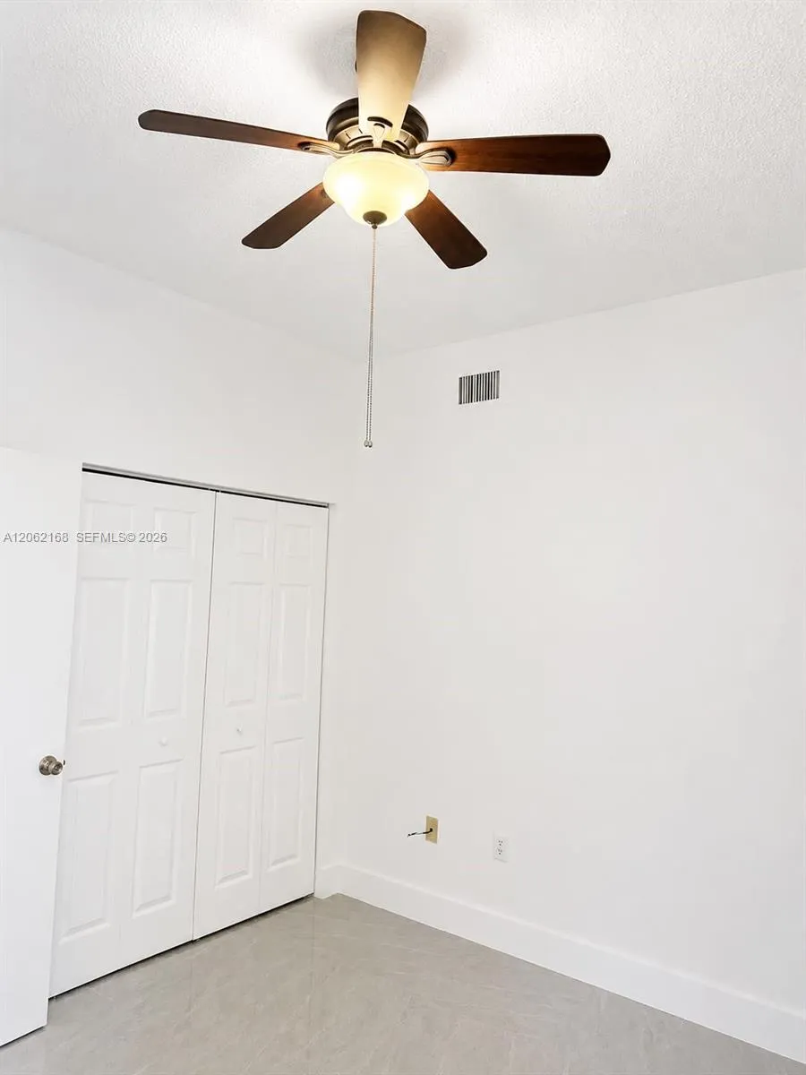 16341 Malibu Dr #19 Weston, FL 33326