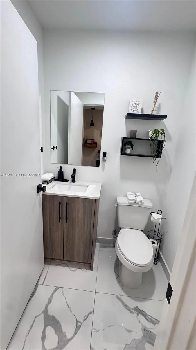 268 NW 13th Ct Florida City, FL 33034
