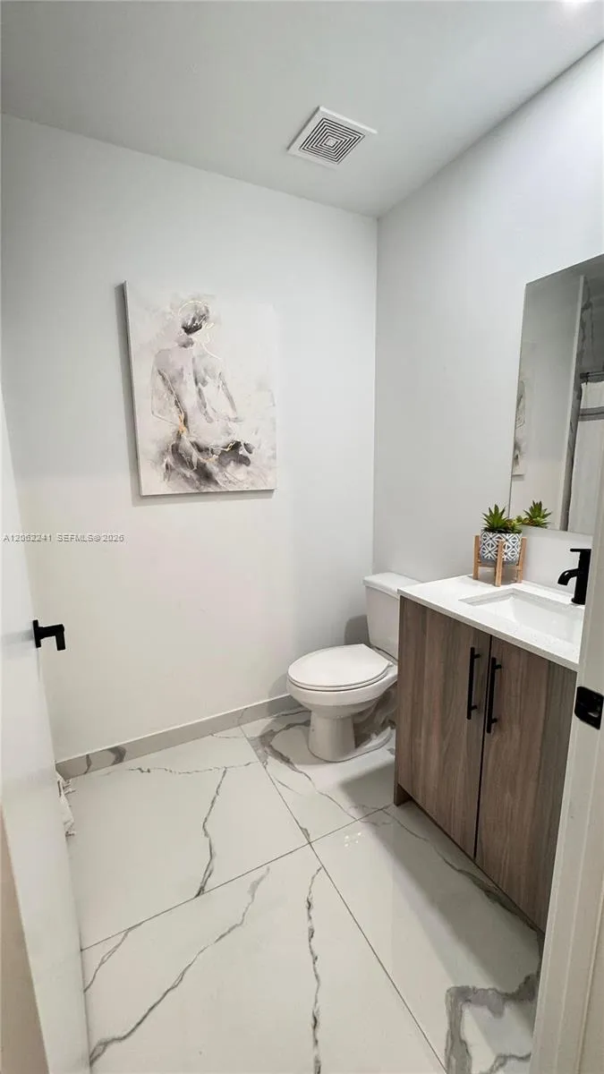 268 NW 13th Ct Florida City, FL 33034