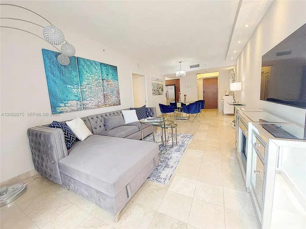6365 Collins Ave #905 Miami Beach, FL 33141
