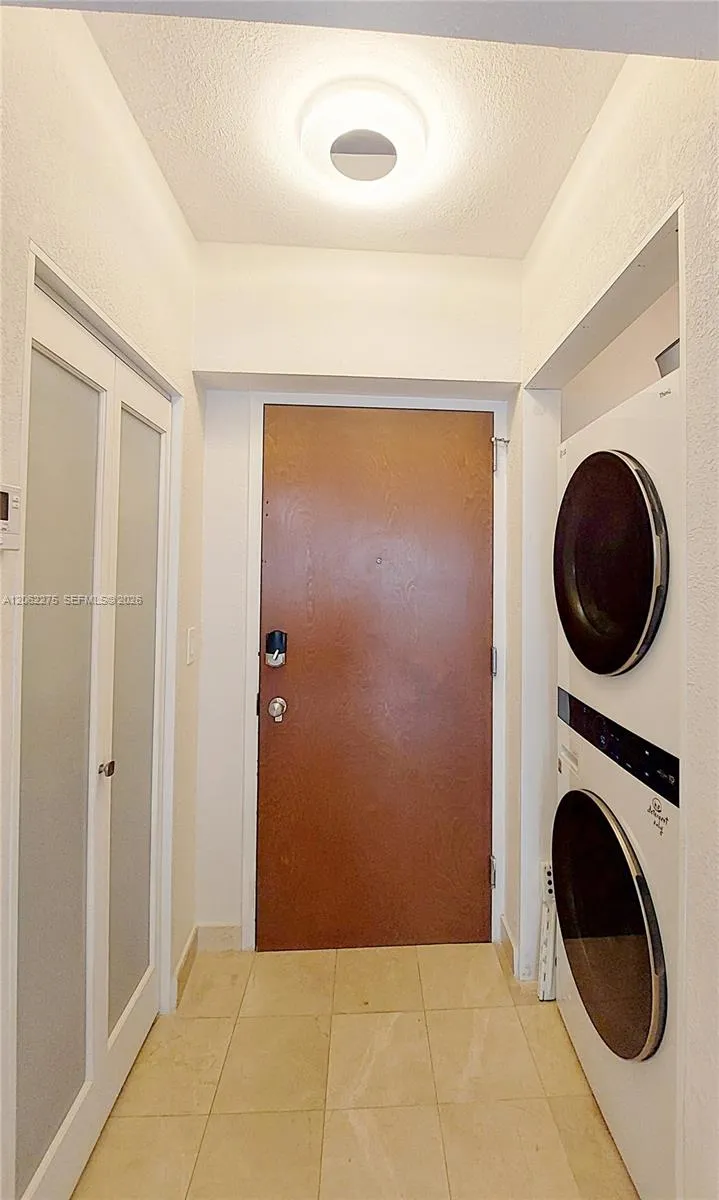 6365 Collins Ave #905 Miami Beach, FL 33141