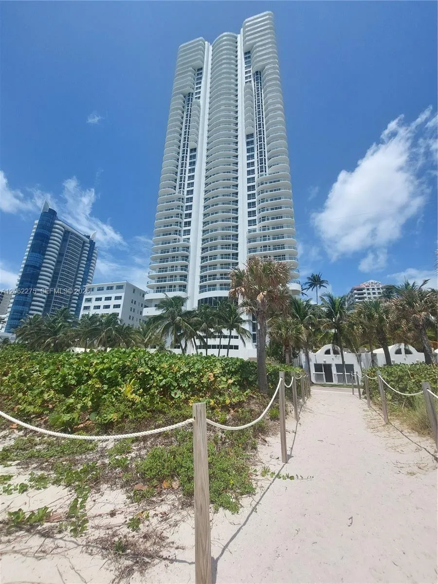 6365 Collins Ave #905 Miami Beach, FL 33141