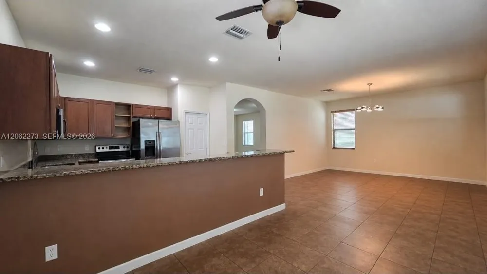 8890 W 33rd Ave Hialeah, FL 33018