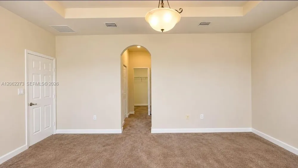 8890 W 33rd Ave Hialeah, FL 33018