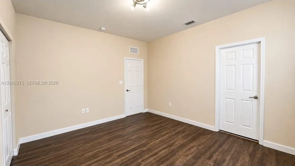 8890 W 33rd Ave Hialeah, FL 33018
