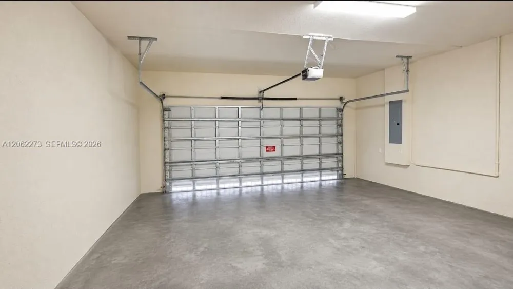 8890 W 33rd Ave Hialeah, FL 33018
