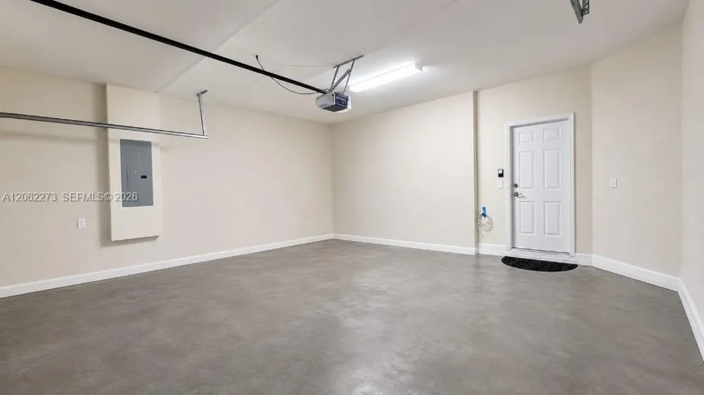 8890 W 33rd Ave Hialeah, FL 33018