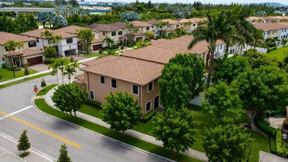 8890 W 33rd Ave Hialeah, FL 33018