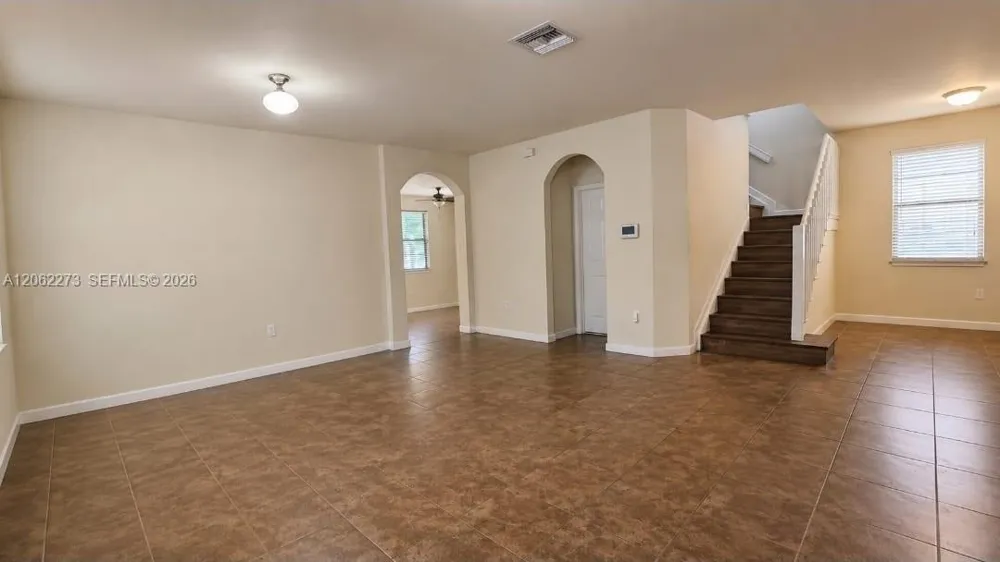 8890 W 33rd Ave Hialeah, FL 33018
